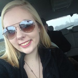 Meet your Posher, Erin