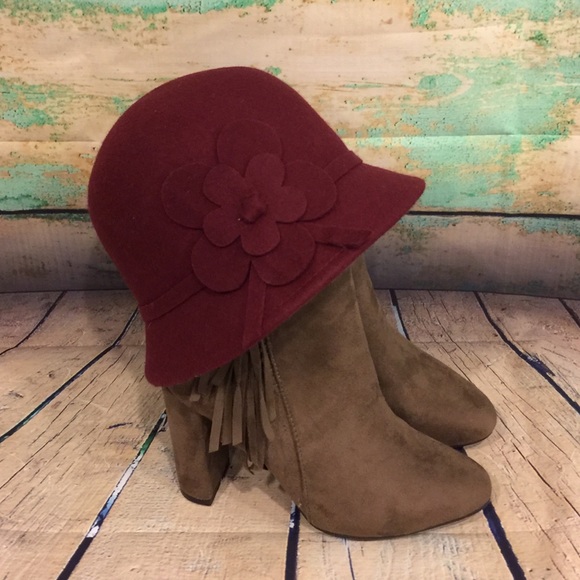 Rampage bucket hat Burgundy color vintage style