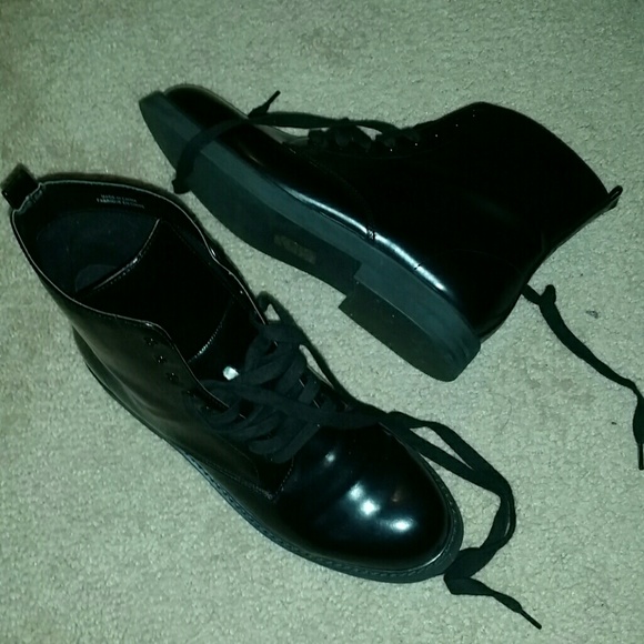 Black Boots