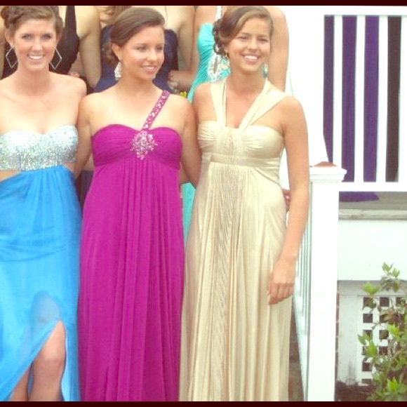 CACHÈ Fuschia Prom Dress