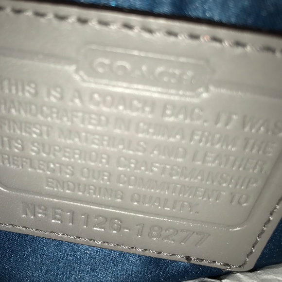 Coach purse - Picture 4 of 4