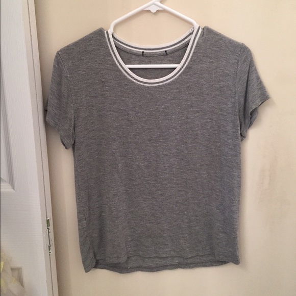 Brandy Melville gray tshirt