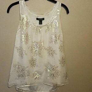 WHITE HOUSEBLACK MARKET SPARKLY FLORAL WHT BLOUSE