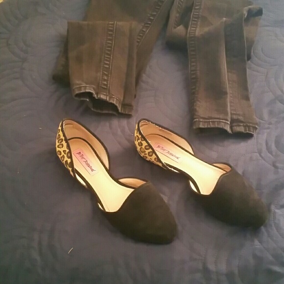 Betsey Johnson flats
