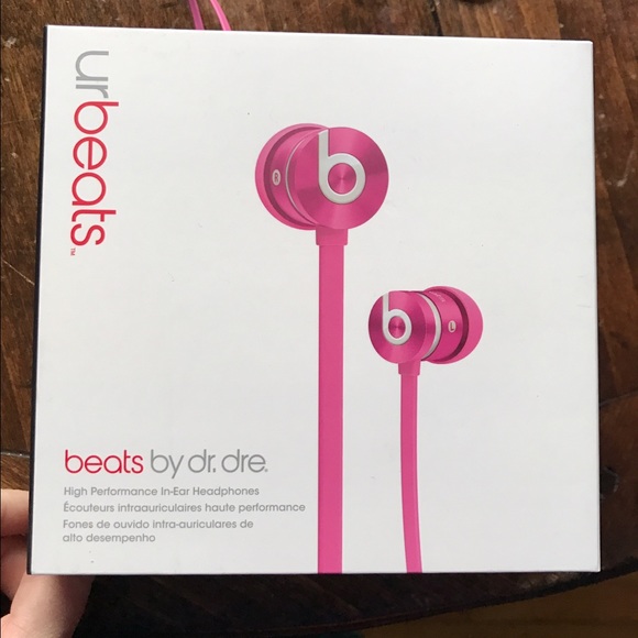 Urbeats beats by Dre ear buds