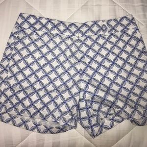 Vineyard vines shorts size 4