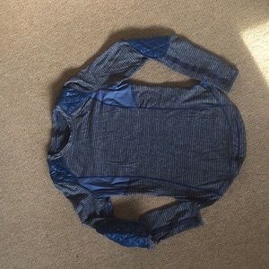 Lululemon running shirt