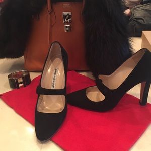 Gorgeous Manolo Blahnik suede Mary Janes