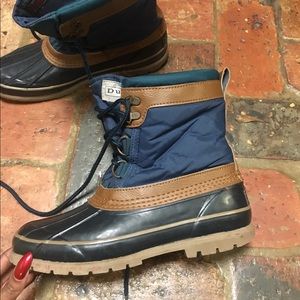 Duck boots