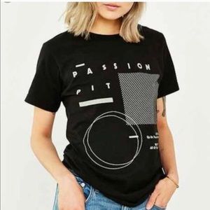 UO Tee
