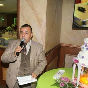 Meet your Posher, Luis