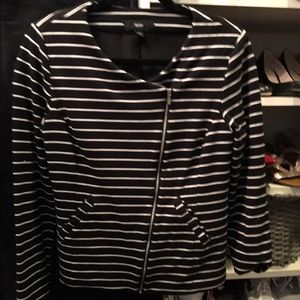 Super cute Mossimo blazer