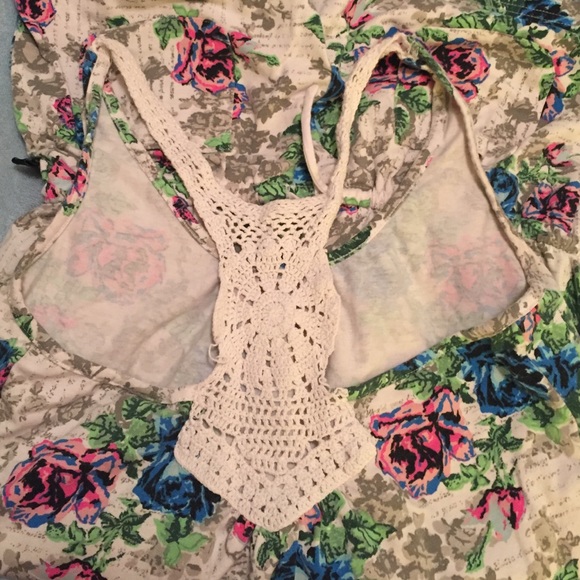 Romper - Picture 3 of 4