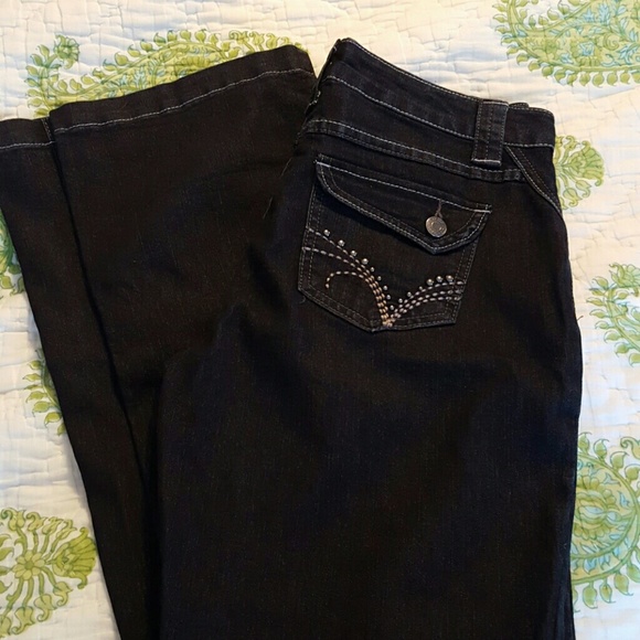 NWOT Womens dark wash jeans