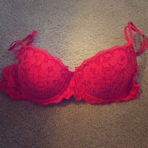 PINK Victoria's Secret "Date Push-Up," red, 36 B