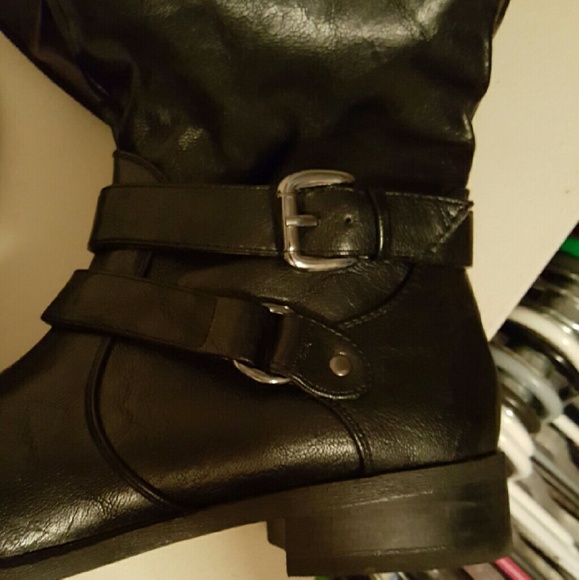 Cliffs zip up boots *price drop today only*
