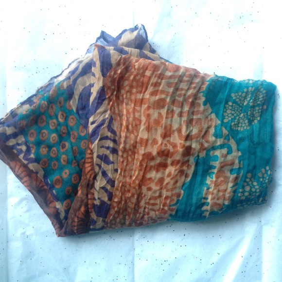 Patterned scarves wraps hijab - Picture 2 of 3