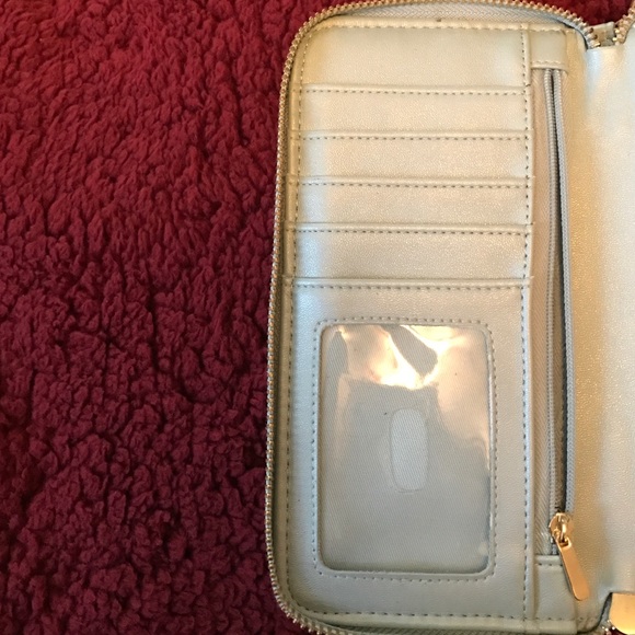 💋SALE💋Cinderella Blue Wallet 🐱👸🏾👸🏼👸🏿 - Picture 3 of 4