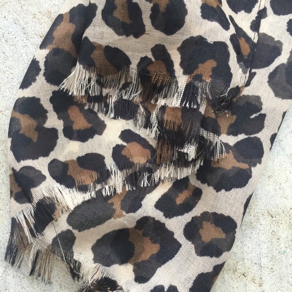 Animal Print Scarf - Picture 4 of 4
