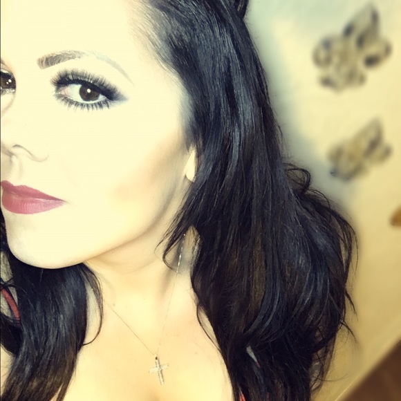 Meet your Posher, Trisha - Picture 1 of 1