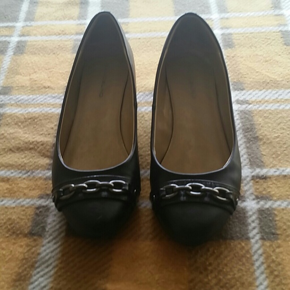 Bandolino  Black Wedge shoe