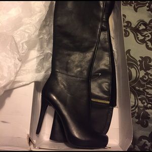 Bar lll Black women's boots