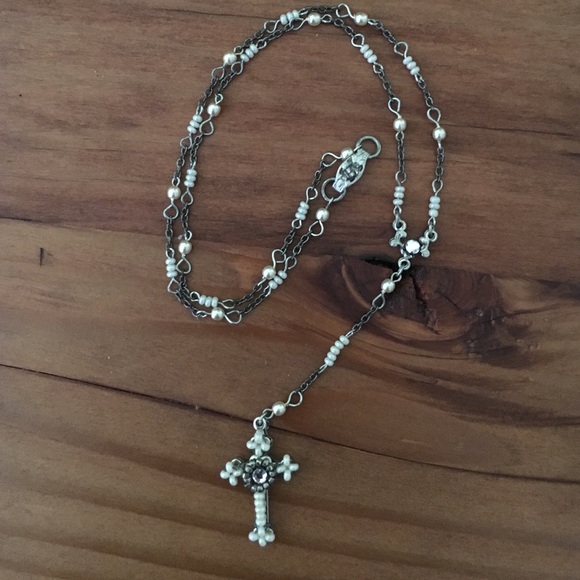 Beaded necklace.
