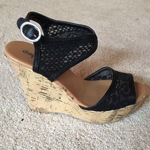 Black wedges