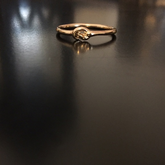 Urban Outfitters gold mid finger ring