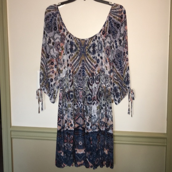 Dresses & Skirts - Open back peasant dress