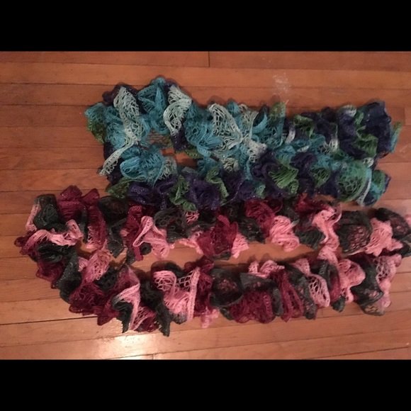 Scarfs