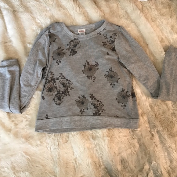 Nordstrom grey floral long sleeve tee