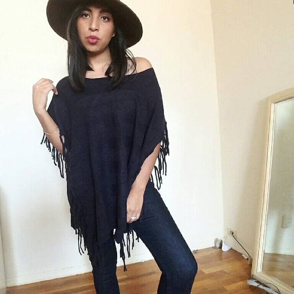 BLUE FRINGE KIMONO SWEATER - Picture 3 of 3