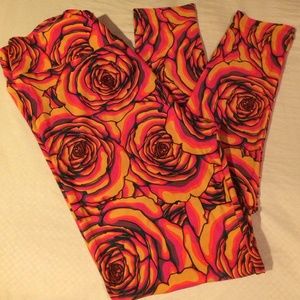 UNICORN!! LuLaRoe TC multicolored rose print!