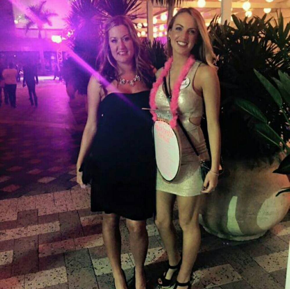 Gold Bodycon Dress - Picture 4 of 4