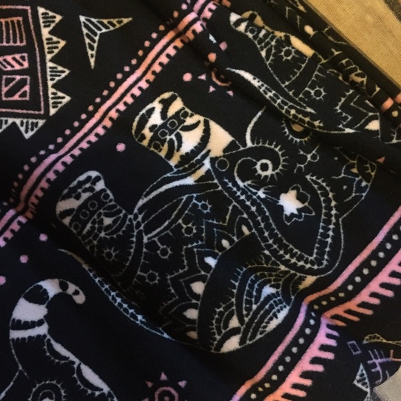 Super soft elephant leggings - Picture 3 of 3