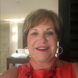 Meet your Posher, Cecilia