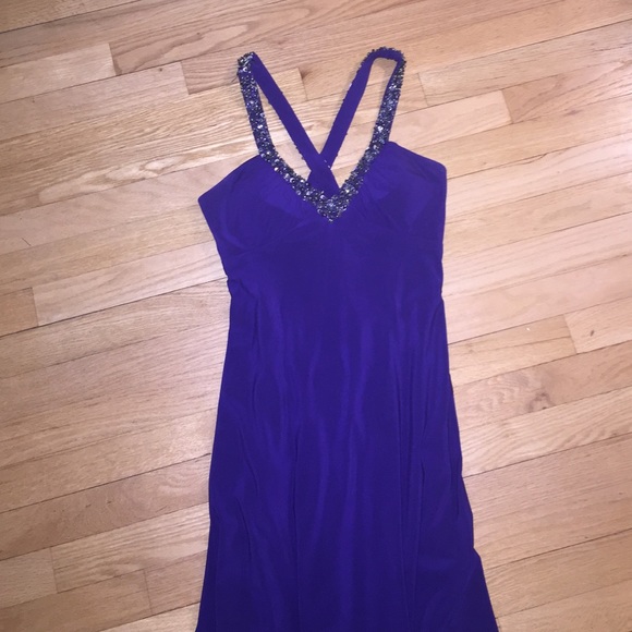 FORMAL DRESS/GOWN - Picture 2 of 3