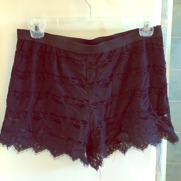 Lacey shorts