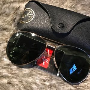 Large Men's Ray-Ban Aviators