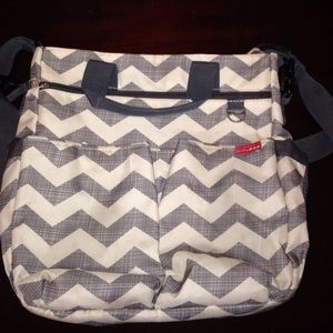 Skip*Hop Duo diaper bag