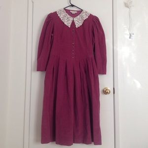 All Week Long Vintage lace collar Dress All Week Long Vintage lace collar Dress
