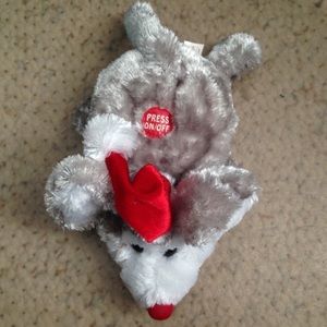 Singing Christmas mouse