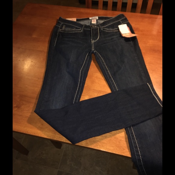 Mudd Denim - NWT Mudd Skinny Jeans Size 3🌟