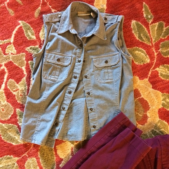 Cotton button-up vest