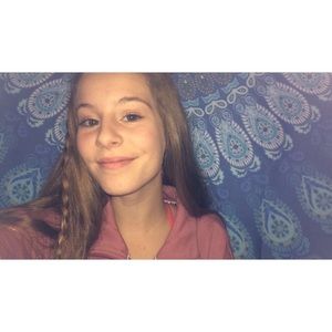 Meet your Posher, Jeannette