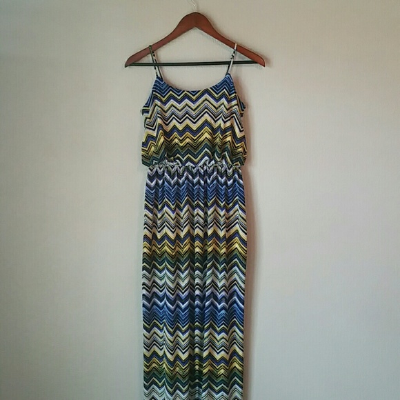 CUTE Chevron Maxi Dress
