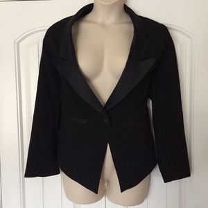 Tuxedo jacket with satin lapels