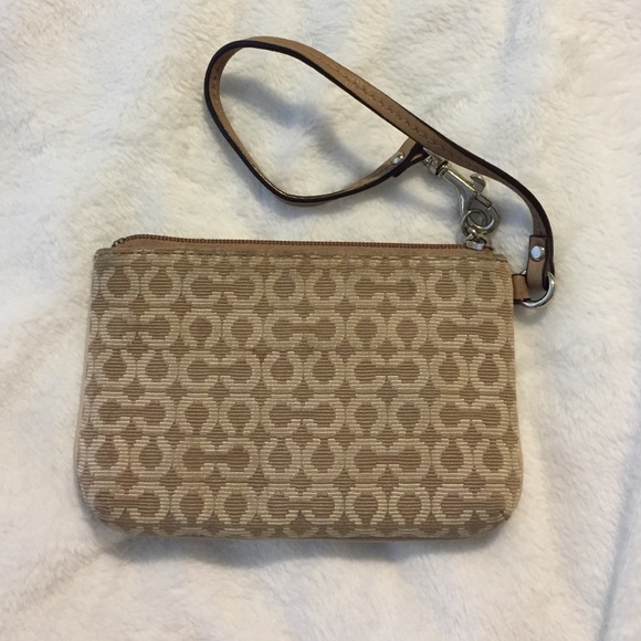 🔥AUTHENTIC🔥Coach wristlet - Picture 3 of 4