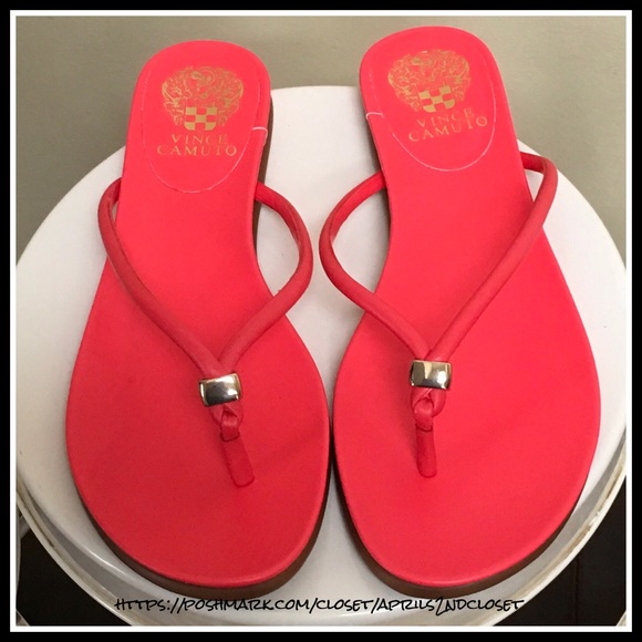 ❗1-HOUR SALE❗VINCE CAMUTO SANDALS Patent Flats - Picture 4 of 8